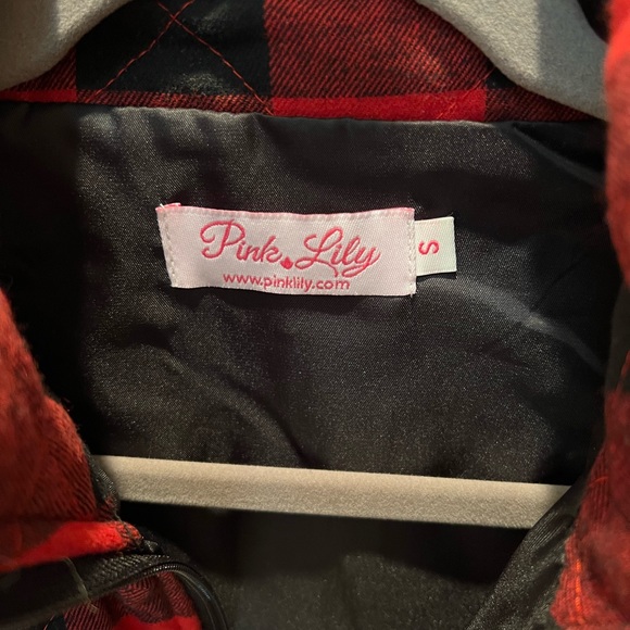 Pink Lily Buffalo Plaid Vest, Size Small - Picture 6 of 6